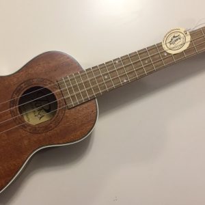 Puka Maun Concert Fender Kafalı Ukulele UK24-03 (Kılıflı)